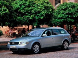 Audi A4 Avant (2000)